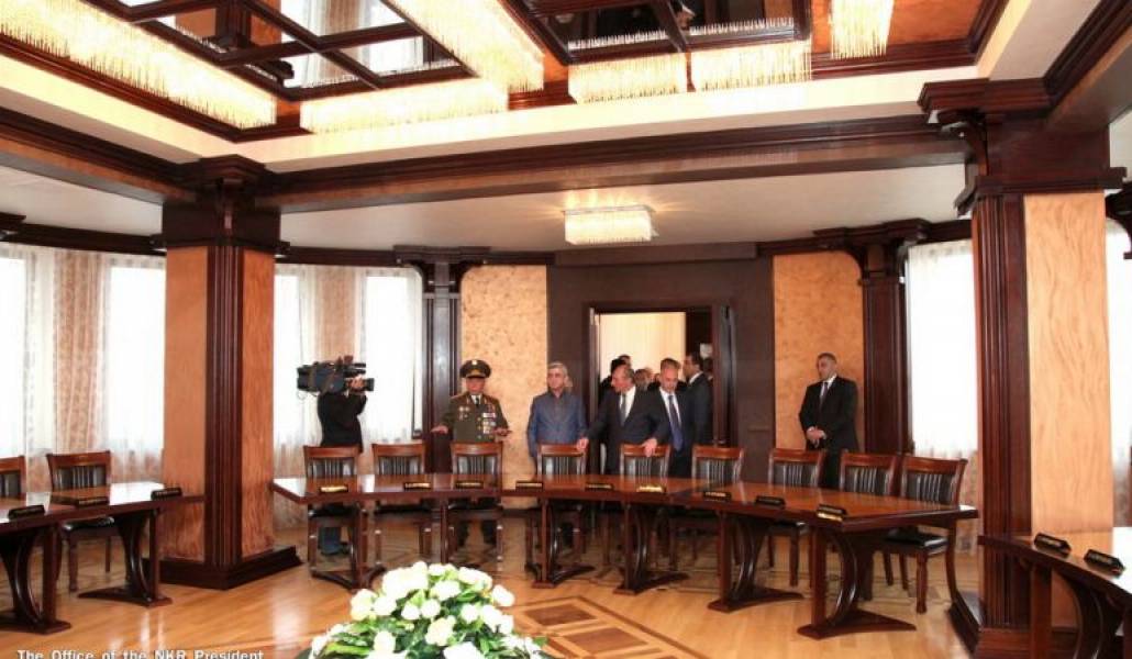 aef80343e39248075394c2f4595983fd