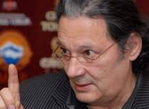 Closed market or ordinary shop?