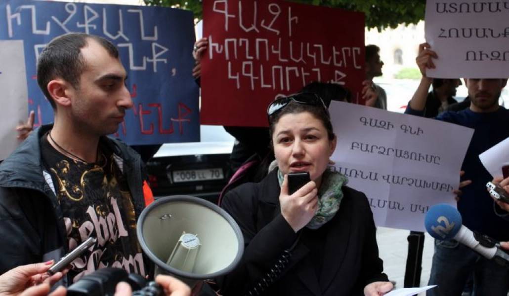 0555b1ff69930645a3e4de348a5c884e