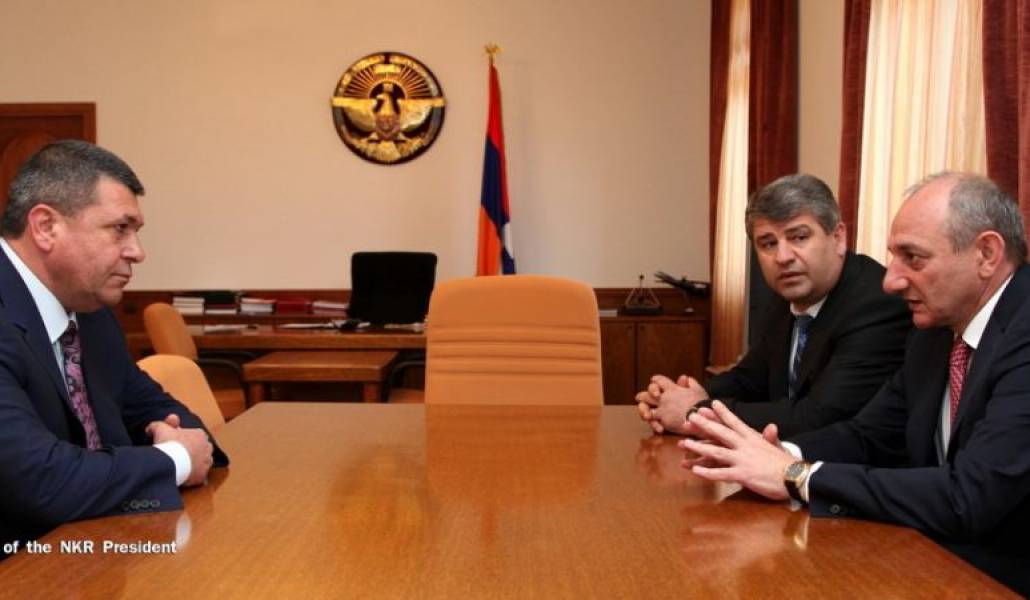 93d55d028fa3d745aae255c87cd3ab70