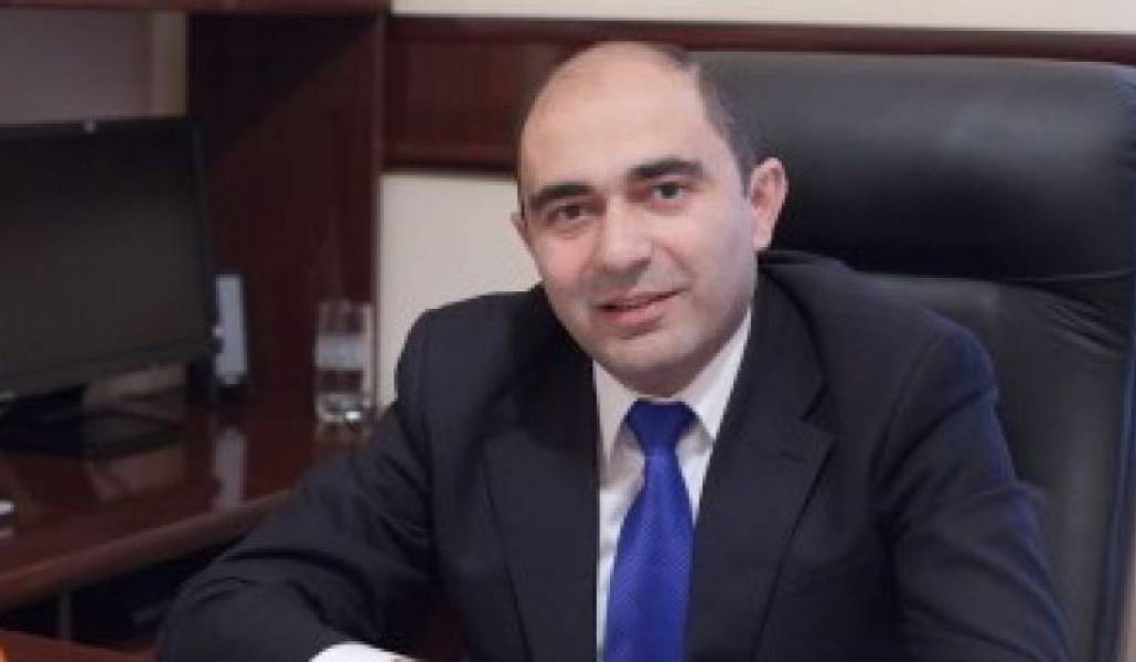 b932ebc1926b3b9b595c1b307f63dd21