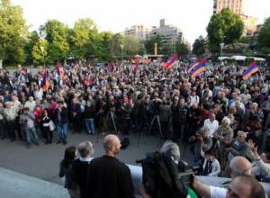 Pre-parliament to hold open-air discussion