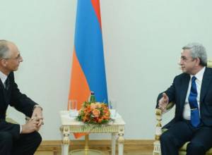 Croatian Ambassador hands over credentials