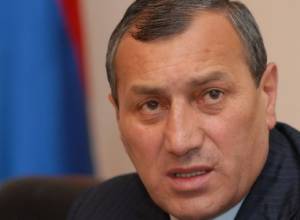 Postanjyan asks premier about Syunik Governor's status