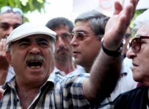 War veterans demand meeting with premier