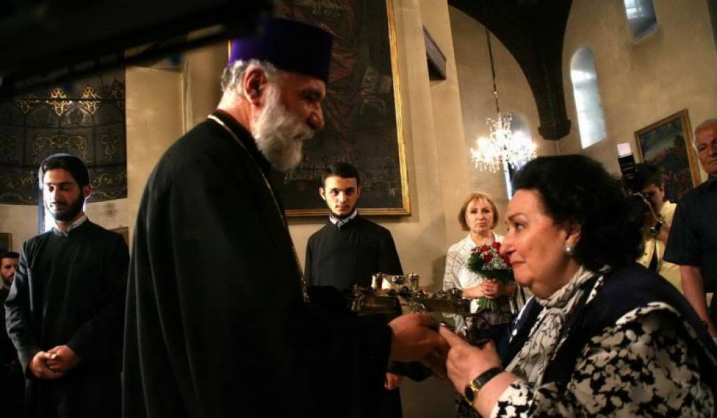 da997380747d1715c2df334b4714a18c