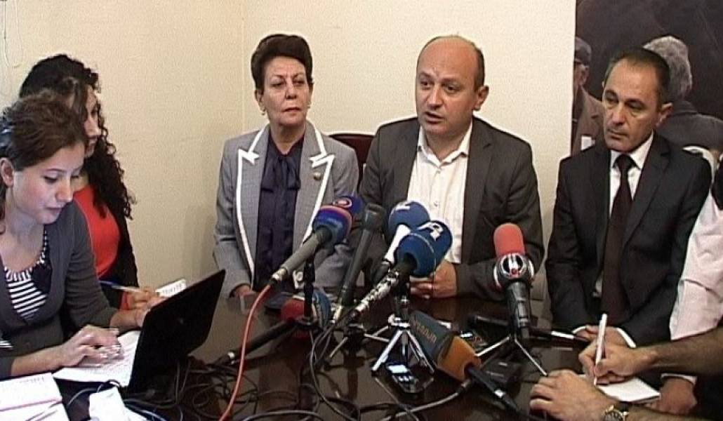 a0eb7330ee7390c320410c9871342a75