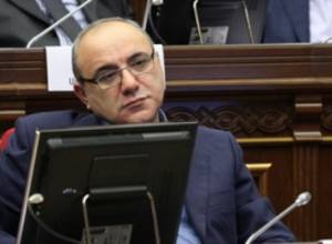 PAP lawmaker pleased with Sargsyan-led government