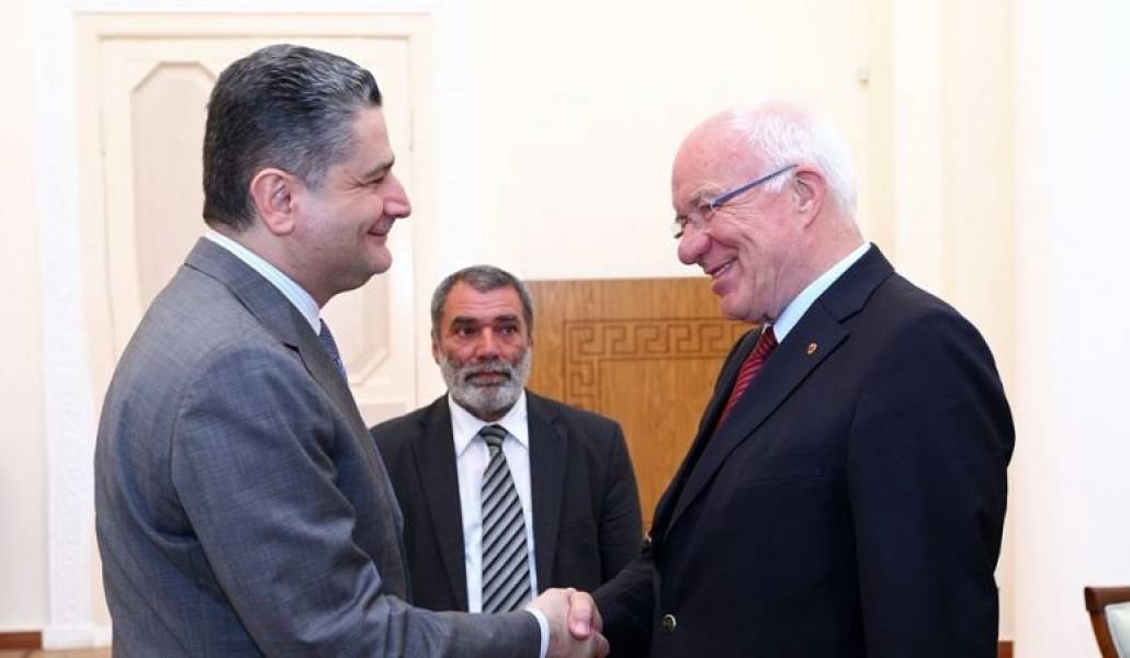 7e65246432be9d99cf2462cfc84564cd