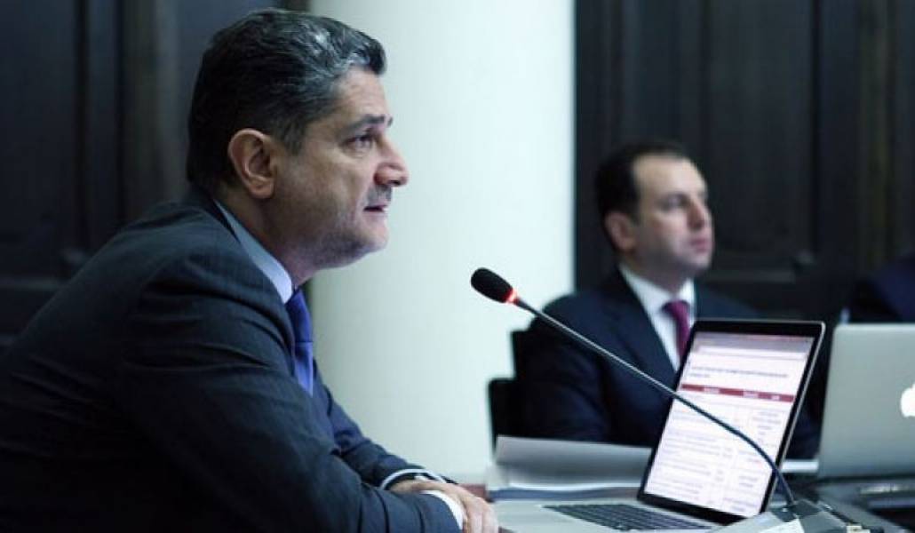 8f352286c108caca01f42b4cbc4d2573