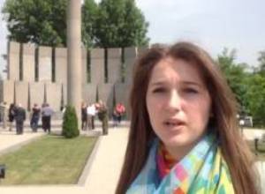 Ծաղիկներ՝ նաեւ զոհված համալսարանականների ու մտավորականների համար