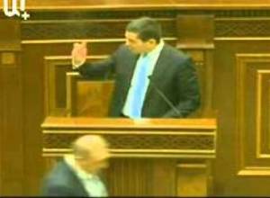 Արծվիկ Մինասյան. Ինչու եք այսքան սահմանափակ նայում