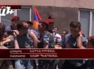 Մահակն ու մարդու իրավունքները