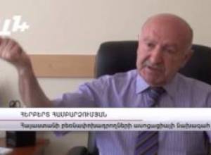 Բեռնատարները խցանման մեջ են, մինչդեռ…