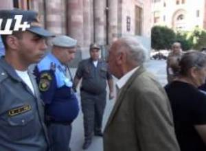 Ակցիա կառավարության մոտ