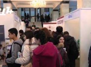 Շրջանավարտներն  աշխատանք են փնտրում