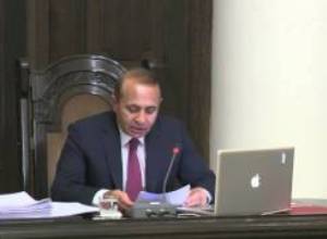 «Միայն իմ թույլտվությամբ»,- ասաց Հովիկ Աբրահամյանը։