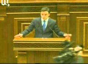 «Եկել եմ ձեզ վերահսկելու». Զարուհի Փոստանջյանը` Գալուստ Սահակյանին