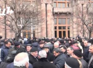 Հորդորում է բոլոր կուսակցություններին միանալ