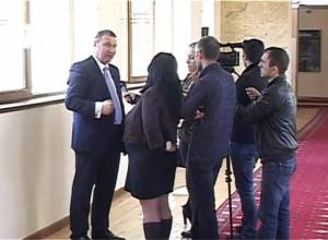 «Ինչի՞ չեն ասում, Նաիրա Զոհրաբյանն է, վերջ»