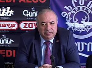 Արագած Ախոյանը`«առնետավազքի» մասին