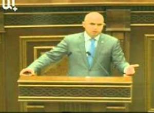 «Պաշտոնյաները չեն կարող հավակնել գիտական աստիճանի»