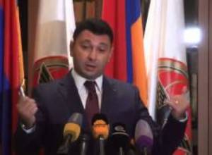 ՀՀԿ նիստից հետո՝ Ռուբեն Հայրապետյանի, Սահմանադրական փոփոխությունների եւ այլնի մասին