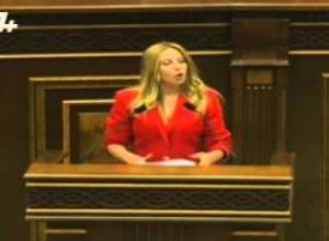 Զարուհի Փոստանջյանի ելույթը