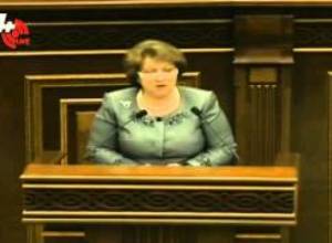 «Կարեն ջան, խորհրդարանը տղայական կեցվածքի տեղ չէ»