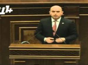 Արմեն Աշոտյանը բացահայտեց ում պատճառով էր կոտրել ոտքը