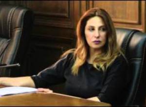 Հովհաննես Սահակյանը հարցեր ուղղեց