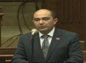 «Այսօր պատմական օր է». պատգամավորների հարցերին պատասխանեց Հովիկ Աբրահամյանը