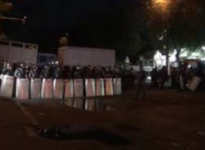 Ոստիկանները պատրաստվում են ընդունել ցուցարարներին