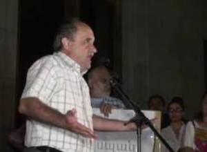 Աշոտ Մանուչարյան. պատասխանատու են , որ սահմանին այդքան տղա զոհվեց....