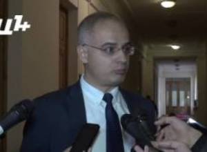 Վարդան Այվազյանը փորձում է փարատել Լեւոն Տեր-Պետրոսյանի տագնապը