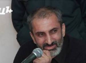 Խանդոյան. «Լապշինի պես ինձ էլ արտահանձնեք Ադրբեջանին, պրծնենք»