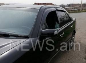 «Եռաբլուրում» կոտրել են Արմենակ Ուրֆանյանի հարազատների ավտոմեքենայի ապակին ու թալանել այն. news.am