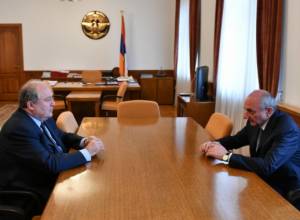 Армен Саргсян встретился с Бако Саакяном