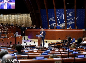 Как может человек оккупировать территорию, где он родился: Никол Пашинян