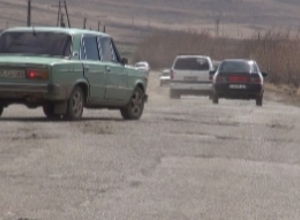 Արթիկ-Անուշավան միջմարզային ճանապարհն անանցանելի է. գյուղացիները սպառնում են ճանապարհ փակել