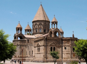 Ստեղծվել է Բալթյան երկրների հայոց թեմը