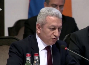 Կանխատեսումները թույլ են տալիս պարտքի բեռի չկառավարվող աճի մասին չխոսել․ Ատոմ Ջանջուղազյան