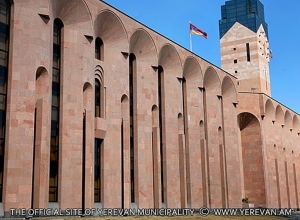 Движение по проспекту Мясникяна будет временно приостановлено: будет проведена вырубка тополей