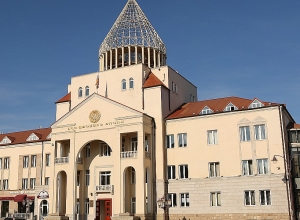 В НС Арцаха созваны слушания по законопроекту внесения изменений в Закон “О языке”