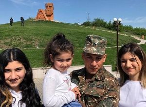 Премьер-министр РА направил поздравительное послание от своего имени и имени своих детей