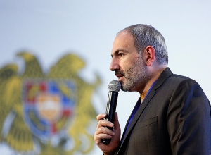 Я провел телефонный разговор: Никол Пашинян