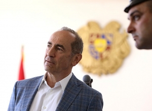 Будет ли снят арест с имущества Кочаряна? Прямое включение из суда