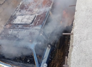 Автобус полностью сгорел