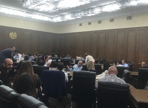 «Мой шаг» встречается с Бако Саакяном