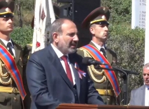 На родине, созданной Арамом Манукяном, нет места коррумпированным и продажным чиновникам: выступление премьер-министра в Сардарапате